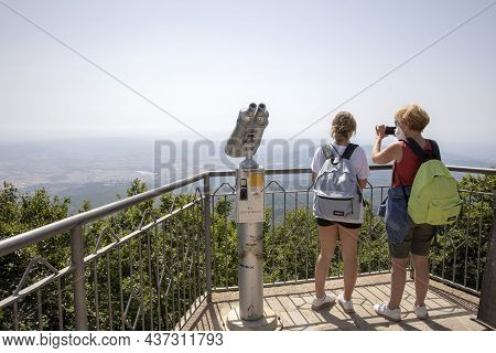 Monte Amiata (si), Italy - August 01, 2021: Tourist On The Top Of Monte Amiata (1738 Mt), Tuscany, I