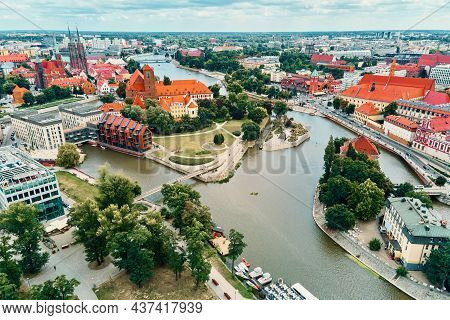 Panorama Of Wroclaw City With Colorful Roofs. Street Of Wroclaw, Aerial View. Wroclaw, Poland - Augu
