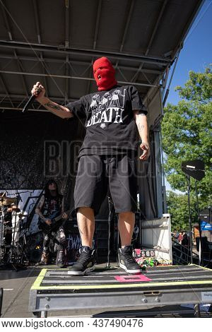 Twiztid Performing Live At Dte Energy Music Theater As Special Guest For Rob Zombie On 9-18-2021