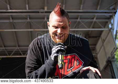 Twiztid Performing Live At Dte Energy Music Theater As Special Guest For Rob Zombie On 9-18-2021