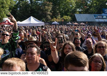 Twiztid Performing Live At Dte Energy Music Theater As Special Guest For Rob Zombie On 9-18-2021