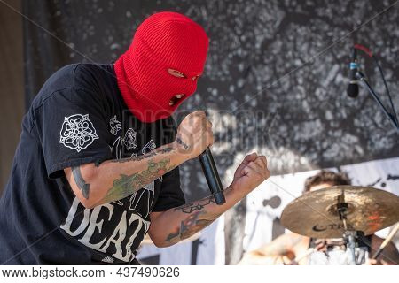 Twiztid Performing Live At Dte Energy Music Theater As Special Guest For Rob Zombie On 9-18-2021