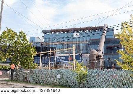 Braddock, Pa, Usa - 21 Oct 2020: Us Steel Edgar Thomson Plant, Mon Valley Works