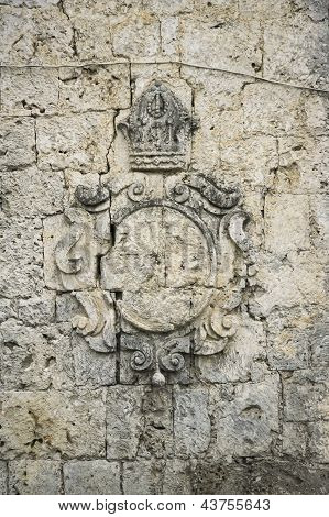 Coral blocco muro Chiesa Loboc