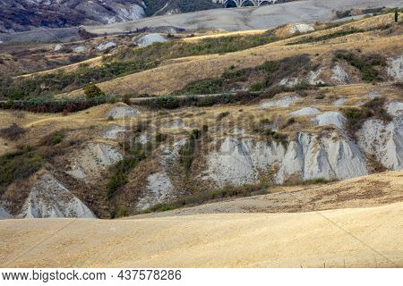 Val D' Orcia (si), Italy - August 05, 2021: Typical Landscape In Val D' Orcia, Tuscany, Italy