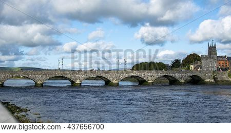 The Third Bridge In Limerick, Royal Bridge, Brick, Bridge In Limerick