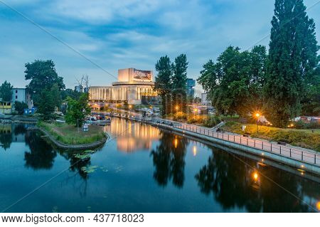 Bydgoszcz, Poland - July 25, 2021: Dusk On Brda River With Opera Nova In Background.