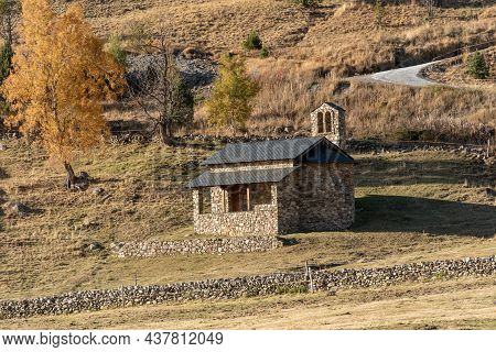 Small Town In Autumn In The Incles Valley, Andorra. Vall D´incles, Andorra.