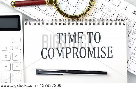 Time To Compromise Text On Notepad With Calculator And Keyboard