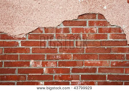 Mur med revnet beton