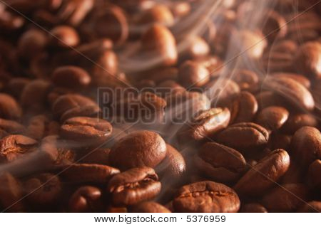 Warme koffie bij het ontbijt