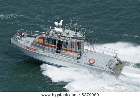 Bateau-pompe