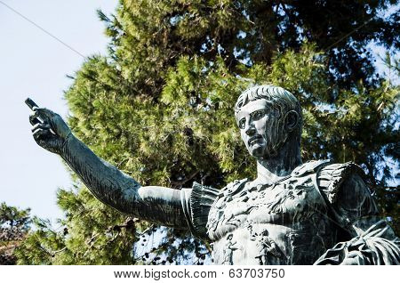 Roman Emperor Caesar Giuglio