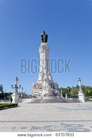 Monument to Marquis de Pomba