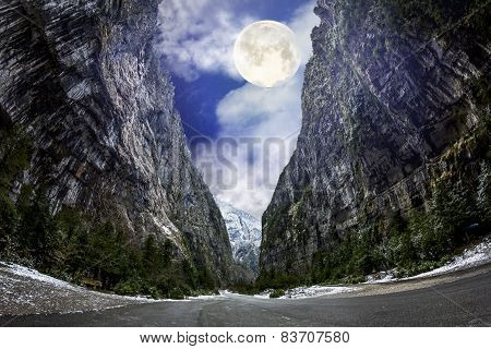 The Road Leading To The Valley Leading To Lake Ritsa In Light Of The Full Moon