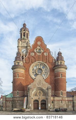 Sankt Johannes Kyrka Front Facade