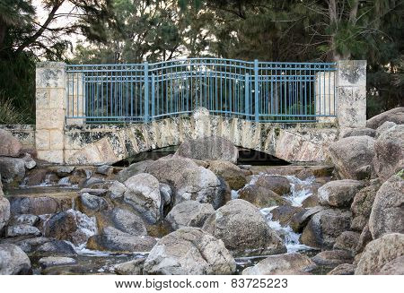 Scenic bridge in Sir James McCusker park