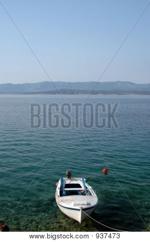 바다에 보트