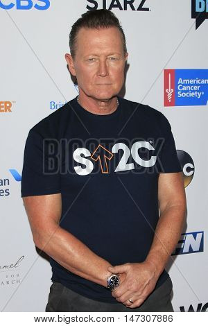 LOS ANGELES - SEP 9:  Robert Patrick at the 5th Biennial Stand Up To Cancer at the Walt Disney Concert Hall on September 9, 2016 in Los Angeles, CA