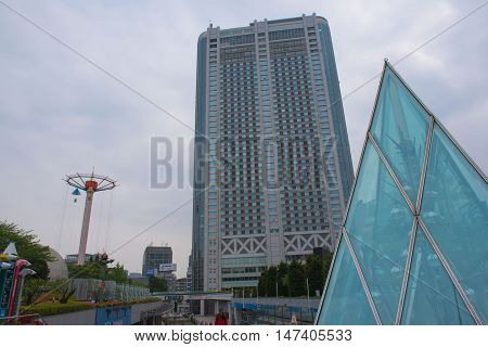 TOKYO  , JAPAN - MAY 2 , 2016 :  view building Tokyo dome hotel Bunkyo ward
 and sky  , Tokyo, Japan. MAY 2 2016.