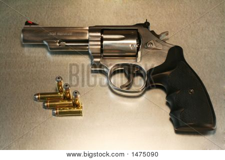 Revolver på Metal