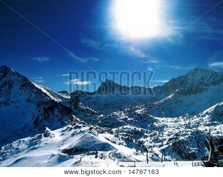 Montagna in una giornata di sole