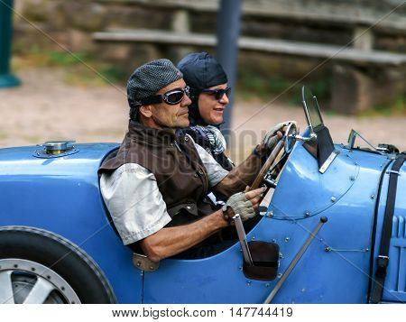 Editorial,16 September 2016: France: Xxxiii Festival Enthousiastes Bugatti In Molsheim. Elegant Retr
