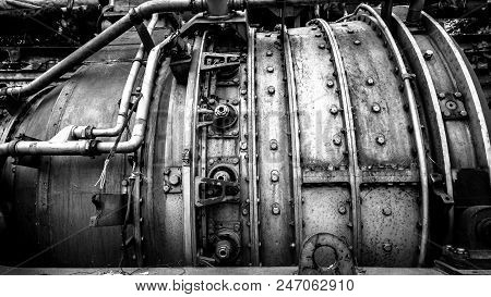Submarine Boat Vehicle  Rustry Motor Oil Engine