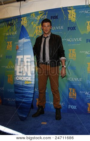 LOS ANGELES - AUG 7: Cory Monteith an der 2011 statt Teen Choice Awards im Gibson Amphitheater auf Aug