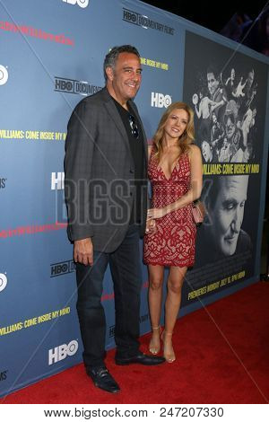 LOS ANGELES - JUN 27:  Brad Garrett, Isabella Quella at the 