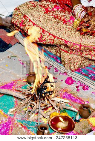 Indian Wedding Ritual Mangal Phera Indian Wedding Ritual Mangal Phera