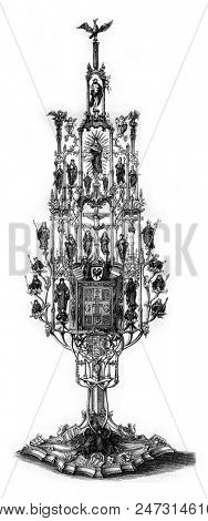 Ostensor or Silver Reliquary of the fifteenth century, vintage engraved illustration. Magasin Pittoresque 1855.