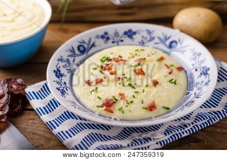 Mashed Potatoes, Fresh Herb And Crispy Bacon In