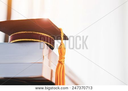 Graduated Or Graduation University Study Abroad International Conceptual, Congratulations To Graduat