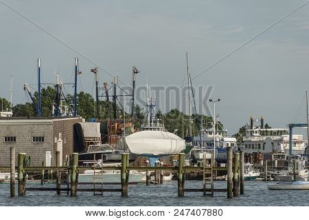 Fairhaven, Massachusetts, Usa - June 19, 2007: Variety Of Boats Sitting Quietly At A Fairhaven Boaty