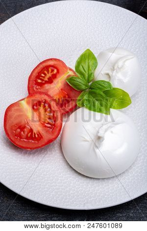 Fresh Soft White Burrata, Ball Buttery Cheese, Made From A Mix Of Mozzarella And Ricotta Cream, Orig