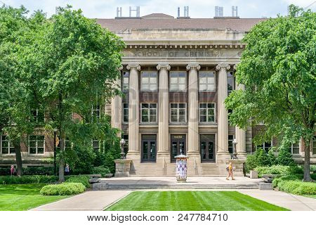 Smith Hall School Of Chemistry