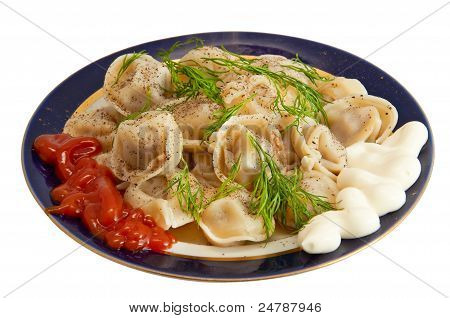Russische Teigtaschen mit Fleisch