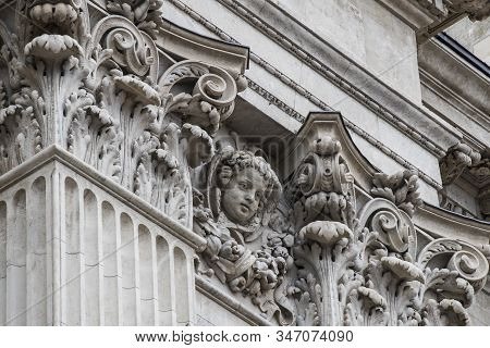 Budapest, Hungary - August 20, 2017: Elements Of Architecture And Interior In The Basilica Of St. St