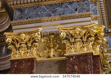 Budapest, Hungary - August 20, 2017: Elements Of Architecture And Interior In The Basilica Of St. St