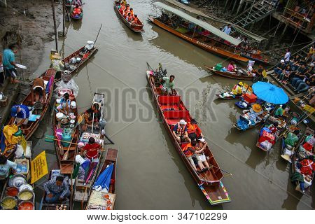 Amphawa Floating Market, Samut Songkhram,thailand