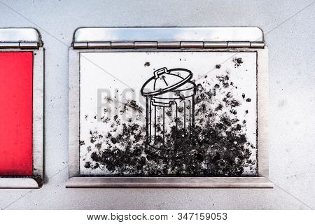 Ashes On Garbage Can Bin Icon Uk Student Low Life Drugs Addiction Urban Issues Population