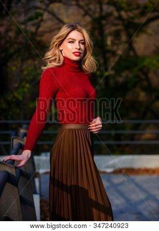 Follow Me. Haidresser And Makeup. Fall Fashion Season. Autumn Woman Curly Hair Outdoor. Girl In Corr