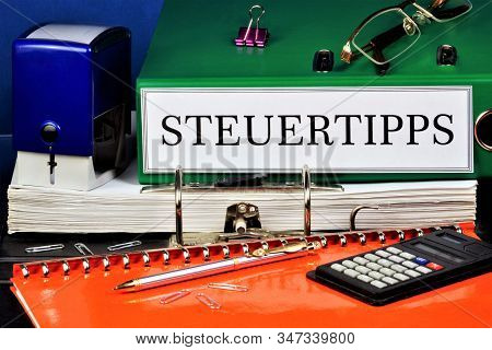 Tips For Managing - (steuertipps) The Inscription On The Folder In German. Knowledge That Provides T