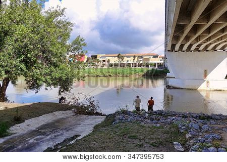 Nuevo Laredo, Mexico, 2018.10.01., The Bridge Over The Rio Grande River Between Usa And Mexico