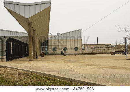 Alton, Illinois Usa 12-28-2019: At The Meeting Of The Great Rivers National Scenic Byway At The Melv