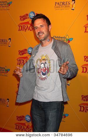 LOS ANGELES - 12 jul: David Arquette มาที่ 'มังกร' นำเสนอ โดย Ringling โอบราเธอร์ส & Barnum &บา