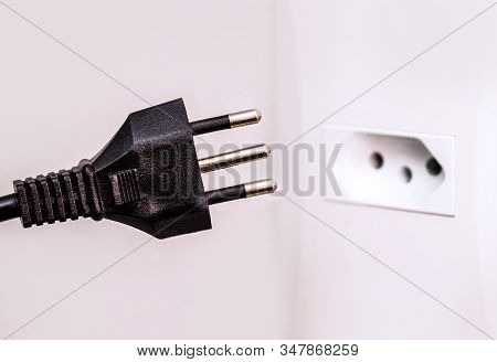 Brazilian Plug, New Standard Of Brazilian Plug, Nbr 14136 Is The Official Plug Standard In Brazil. T