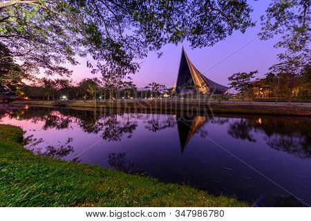 Nakhonpathom , Thailand - 26 Sep, 2019:prince Mahidol Hall Building Of Mahidol University In Sunset 
