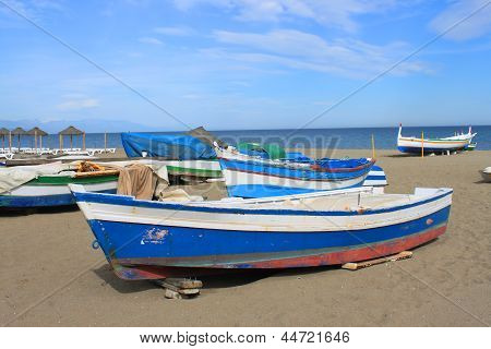 Barcos de pesca em Torremolinos, Espanha